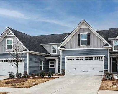 Private room with shared bathroom in a House, Monroe, NC 28110