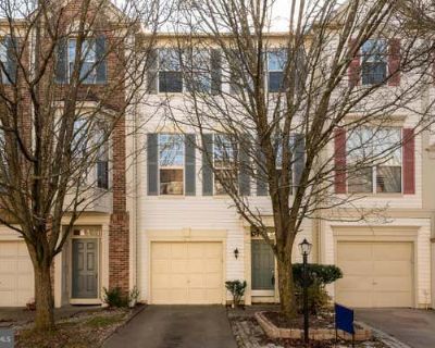 3 Bedroom 3BA 1940 ft Townhouse For Sale in ALEXANDRIA, VA