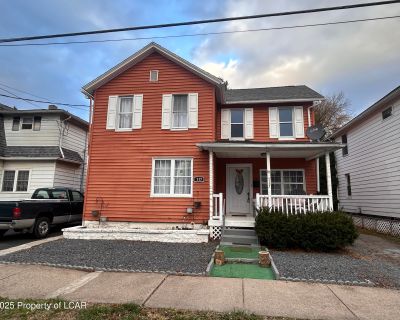 4 Bedroom 1BA 2152 ft Single Family House For Sale in Forty Fort, PA