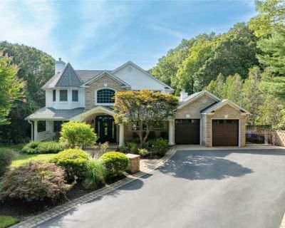 5 Bedroom 4BA Single Family Home For Sale in SMITHTOWN, NY