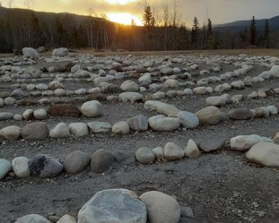 leisurely self-directed labyrinth walk
