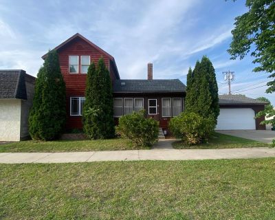 3 Bedroom 1BA 1120 ft Single Family House For Sale in Wadena, MN