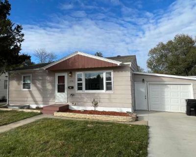 3 Bedroom 2BA 1632 ft Pet-Friendly Apartment For Rent in Rapid City, SD