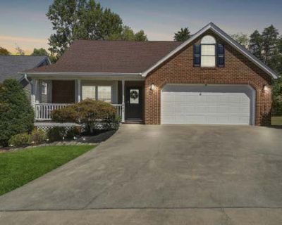 4 Bedroom 4BA 2357 ft Single Family Home For Sale in KINGSPORT, TN