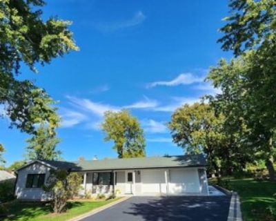 106 Mound St. Modern and cozy house for rent. Two car garage. Beautiful, light and bright home with open floor plan. Big newer kitchen with SS appliances, two skylights, hardwood floors, granite countertop , lots of cabinets. Two good size bedrooms has hardwood floors, closets and walk-in closet. Beautiful bathroom has a jacuzzi and shower. Basement has separate entrance with family room, 3rd b...