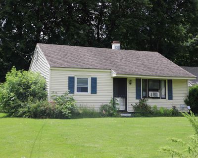 2 Bedroom 1BA 720 ft Single Family House For Sale in Rutland City, VT