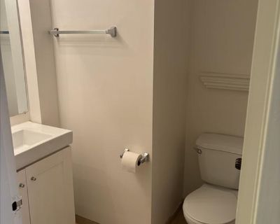 Welcome to Pacific Sands Availability Date: December 01, 2025 Building Description: Welcome to Pacific Sands Unit Description: We are well known for our spectacular panoramic views of the Pacific Ocean, English Bay, North Shore mountains, Stanley Park and the city. Suites from the 14th floor of the building offer the best views in the building. Below this floor suites may only have partial view...