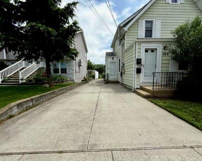 3 Bedroom 1BA 800 ft Apartment For Rent in Oceanside, NY