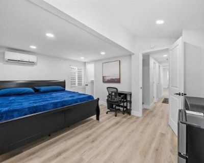 1 Bedroom 1BA Furnished House For Rent in El Cajon, CA