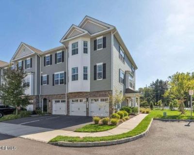4 Bedroom 3.5BA 2216 ft Apartment For Rent in Monmouth County, NJ