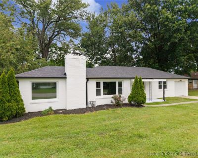 4 Bedroom 1BA 1354 ft Single Family House For Sale in Jeffersonville, IN