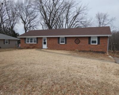 3 Bedroom 2.5BA 1392 ft House For Rent in Platte County, MO