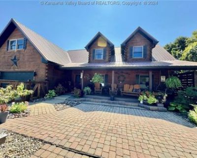 4 Bedroom 3BA 2979 ft Single Family House For Sale in Ripley, WV