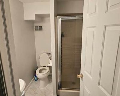 Available on: november 1. Furnished. Parking available * Internet included * LGBTQ+ friendly * Students welcome Robert will require background checks for this room Learn more. Short drive from Downtown Saratoga/ Downtown Ballston Spa and the performing arts center. Safe/ quite neighborhood. Driveway space available for vehicle. What s being offered is an inlaw suite. Includes bedroom, personal ...