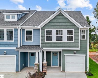 3 Bedroom 2BA 1600 ft Townhouse For Sale in Spartanburg, SC