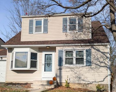 3 Bedroom 2BA 1800 ft Townhouse For Sale in Willow Grove, PA