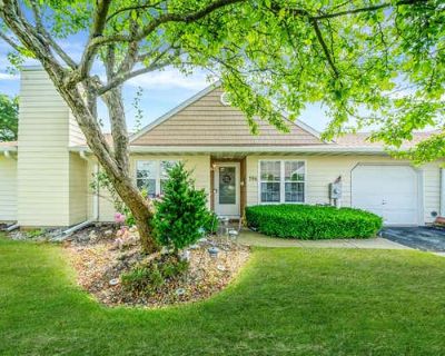 2 Bedroom 2BA 1261 ft Condominium For Sale in CORAM, NY