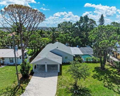 3 Bedroom 2BA 1764 ft Single Family House For Sale in Nokomis, FL