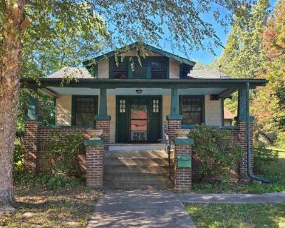 2 Bedroom 2BA 1050 ft Single Family Home For Sale in CARTERVILLE, IL