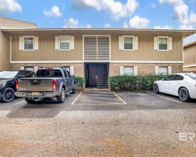 2 Bedroom 1BA 841 ft Condominium For Sale in GULF SHORES, AL