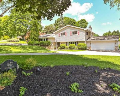 4 Bedroom 3BA 2620 ft Single Family Home For Sale in GREENDALE, WI