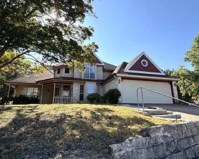 3 Bedroom 3BA 2316 ft Single Family Home For Sale in KERRVILLE, TX