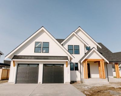 4 Bedroom 2BA Single Family House For Sale in Mays Landing, NJ