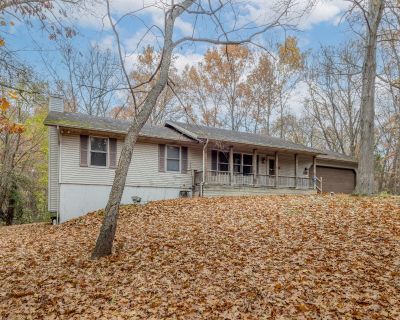 4 Bedroom 3BA 2500 ft Single Family House For Sale in Galesburg, MI