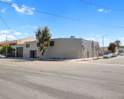 9140 ft Commercial Property For Rent in Tarzana, CA
