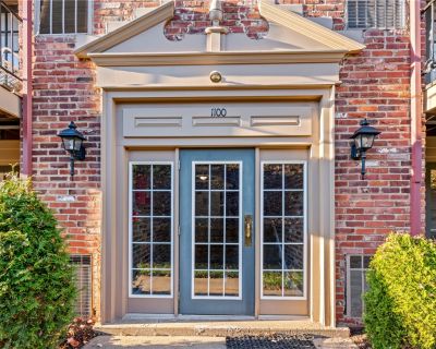 2 Bedroom 1BA 996 ft Condo For Sale in Scott Twp, PA