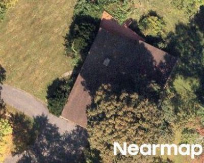 2 Bed 2 Bath Preforeclosure Property in Great Barrington, MA 01230 - Townhouse Hill Rd