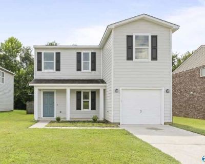 3 Bedroom 2.5BA 1784 ft Apartment For Rent in Huntsville, AL