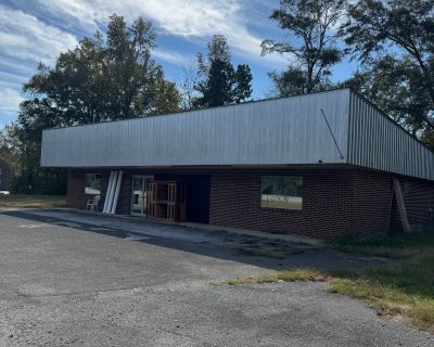 2400 ft Commercial Property For Rent in Armuchee, GA