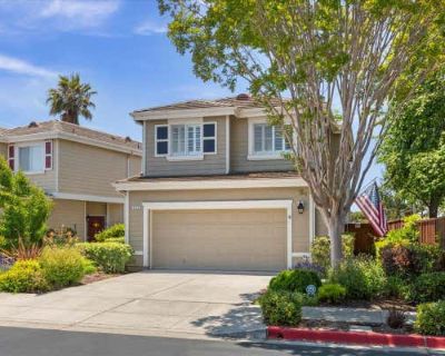 3 Bedroom 3BA 1738 ft Single Family Home For Sale in ALAMEDA, CA
