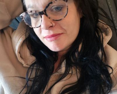 Amanda - Needs a Place on iROOMit or a Room