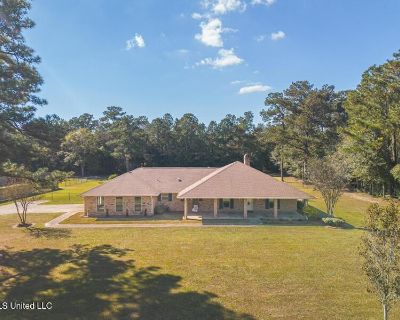 4 Bedroom 3BA 3200 ft Single Family House For Sale in Gulfport, MS