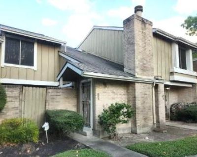 2 Bed 3 Bath Foreclosure Property in Houston, TX 77035 - W Airport Blvd