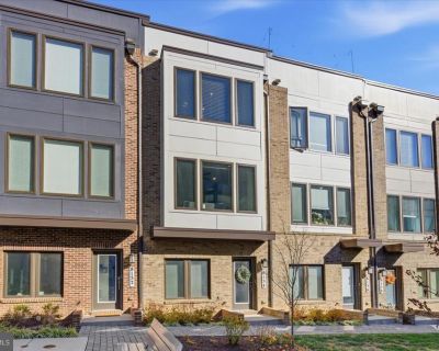 3 Bedroom 3BA 1416 ft Townhouse For Sale in Rockville, MD