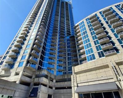 400 W Peachtree Street # 709. Property for Rent in Atlanta, GA for $1,795 with 1 bedroom and 1 full bath. This 763 square foot property was built in 2007 on a lot size of 0.33.. Great 1/1 in Twelve Centennial Park. Unit has h/w in the kitchen, granite countertops and S/S appliances. Large walk-in closet with W/D included. Huge patio with great downtown views. Located on the amenities level to e...