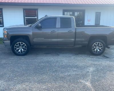 Mileage: 157,359. Year: 2015. Make: Chevrolet. Model: Silverado 1500 Double Cab. Trim: LT Pickup 4D 6 1/2 ft. Automatic, 6-Spd HD w/Overdrive transmission. Interior: Power Windows, Head Curtain Air Bags, Power Steering, Automatic 6-Spd HD w/Overdrive, Premium Sound, Cruise Control, AM/FM Stereo, Tilt Wheel, Towing Pkg, Hill Start Assist Control, CD/MP3 (Single Disc), V8 EcoTec3 FF 5.3L, Daytime...
