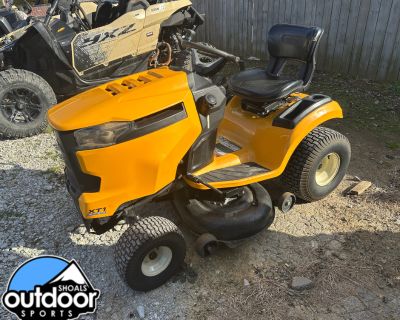 2018 Cub Cadet XT1 Enduro Series LT 42 in. Lawn Tractors Florence, AL