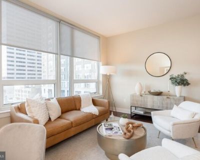 1900-20 Arch St Unit 925. FOR A LIMITED TIME: Offering a 1/2 of a month FREE RENT!!!Some restrictions apply, and this may not apply to all units. Located in the HEART OF CENTER CITY. 1900 Arch offers an exceptional blend of location, lifestyle, and luxury. This 14-story rental community is located in the desirable Logan Square neighborhood, just steps from the Comcast Center and some of the cit...