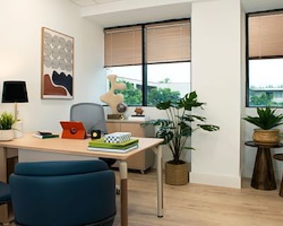 Private Office for 1 at W Suites at Warner Center