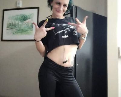 Need asap Great pay on time u will love am clean coonYour love to have me as a roommate you clean pay on time.