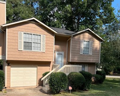 3 Bedroom 2BA 1478 ft Apartment For Rent in Decatur, GA