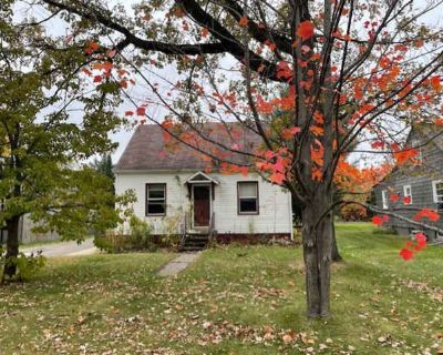 2 Bedroom, 1 Bath Single Family Home with Garage. image_url. W/D hookup Dishwasher Garage Microwave Range Oven Unit Amenities dishwasher microwave oven range refrigerator w/d hookup Property Amenities on-site laundry parking garage. 2 Bedroom. 1 Bathroom. 0 ft