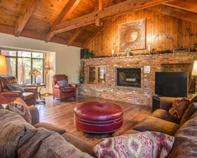 4 Bedroom 3.5BA Pet-Friendly House Vacation Rental in Skyland Retreat, Zephyr Cove,...