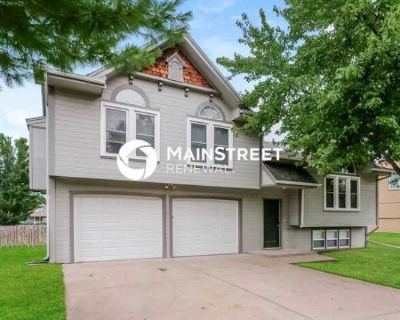 3 Bedroom 2.5BA 1782 ft Pet-Friendly Apartment For Rent in Kearney, MO