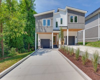 3 Bedroom 2BA 2210 ft Condo For Sale in Nashville, TN