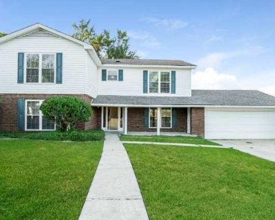 7033 Brassie Bend. image_url. Patio / balcony Pet friendly Garage Stainless steel Ceiling fan Trash valet Unit Amenities ceiling fan extra storage patio / balcony stainless steel Property Amenities cats allowed dogs allowed pet friendly parking garage trash valet. Pets allowed. 4 Bedroom. 2.5 Bathroom. 2752 ft